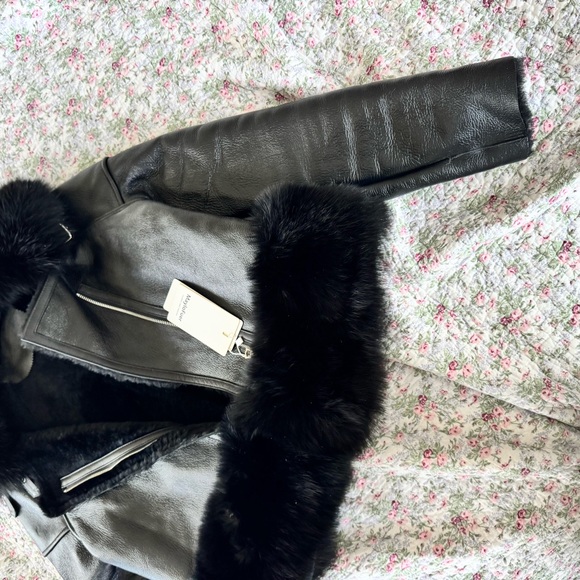 New jacket - Picture 2 of 4